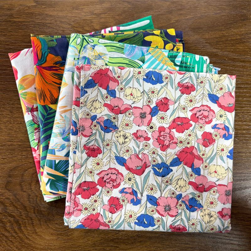 Bandana Cotton - 70cm Bandana mit Blätter- und Blumenmuster